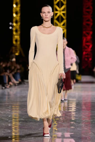 Look 47